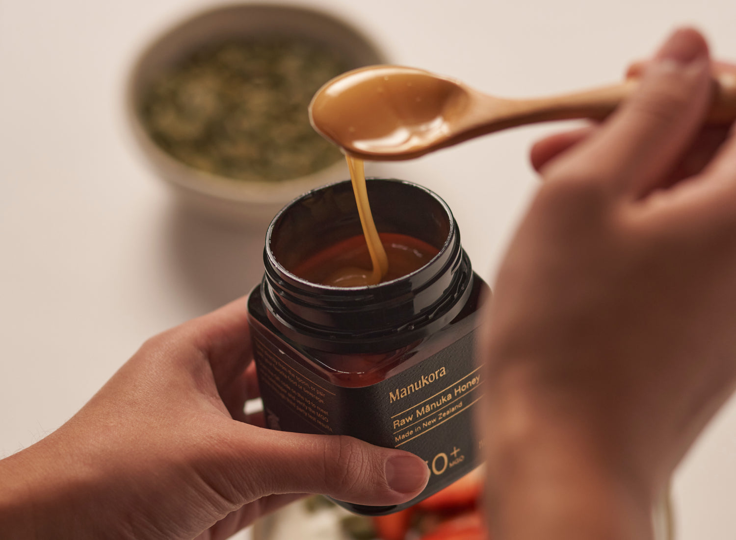 What are the purchasing criteria for Manuka Honey