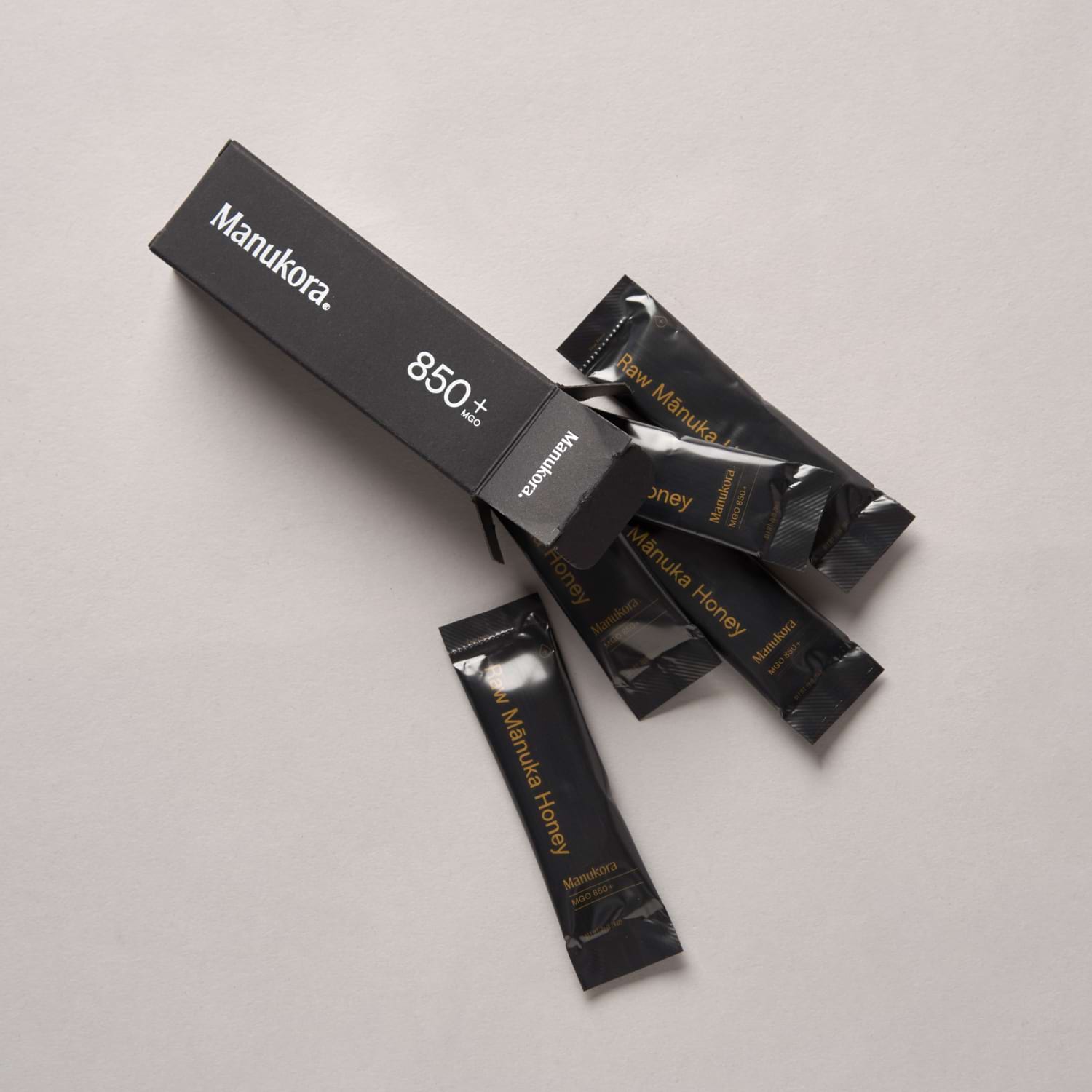 Premium MGO 850 Manuka Honey Stick Packs | Manukora