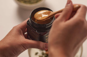 A Taste of Luxury: Why Manuka Honey Is Prized Around the World