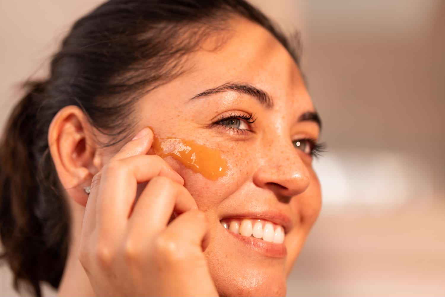 Can Honey Help Rejuvenate Skin?