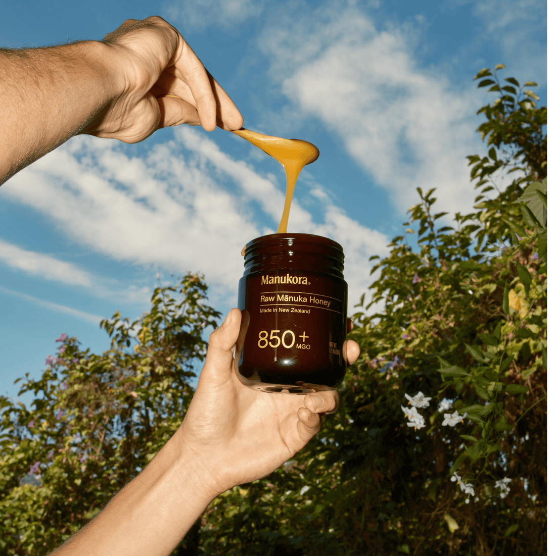 The Gift That Tells a Story: Why People Are Choosing Manuka Honey This Year