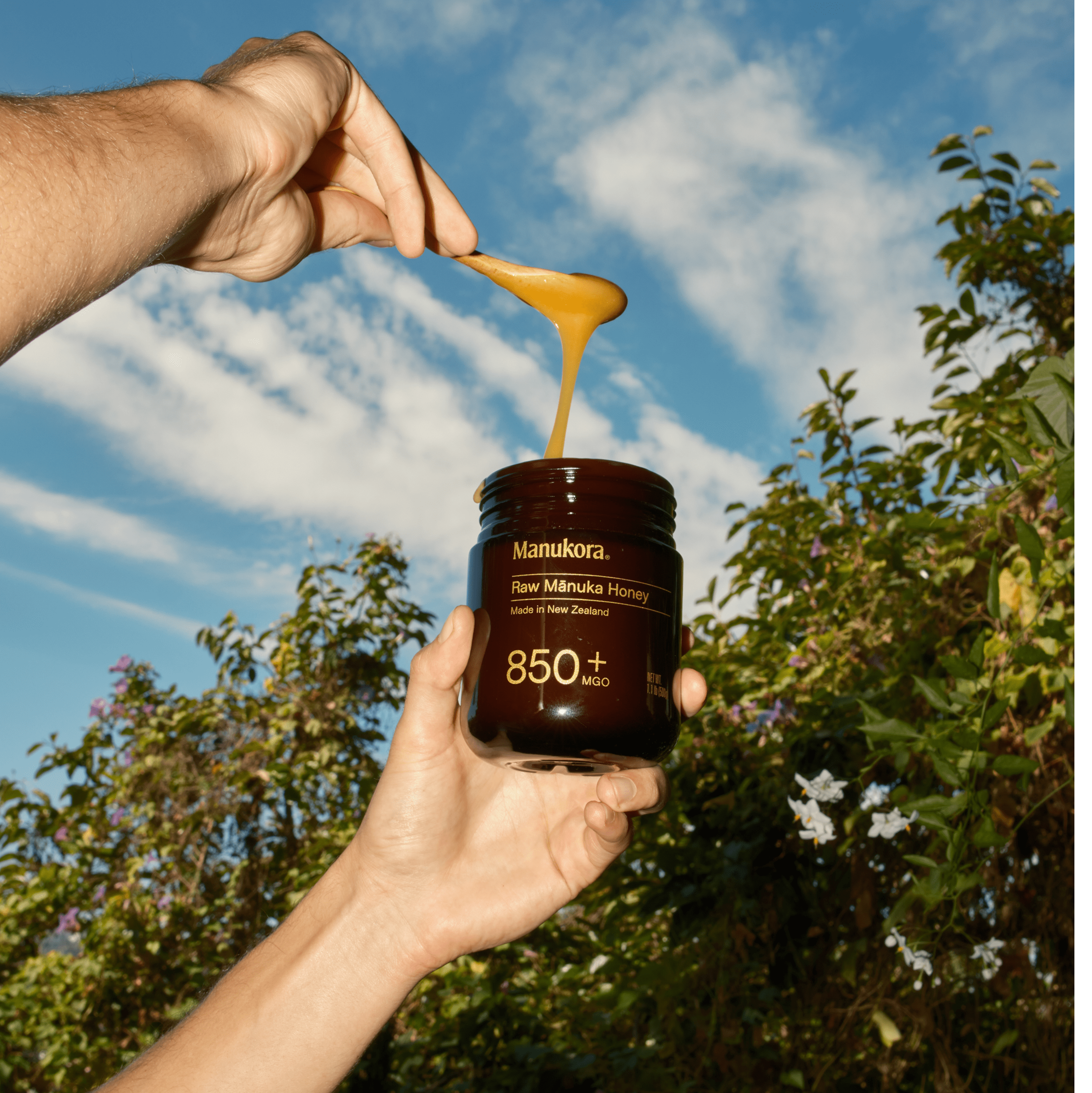 The Gift That Tells a Story: Why People Are Choosing Manuka Honey This Year