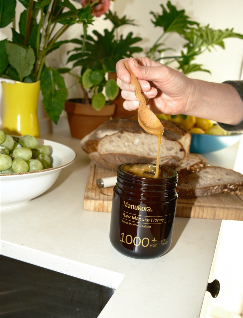 Is Manuka Honey a Healthier Late-Night Snack?