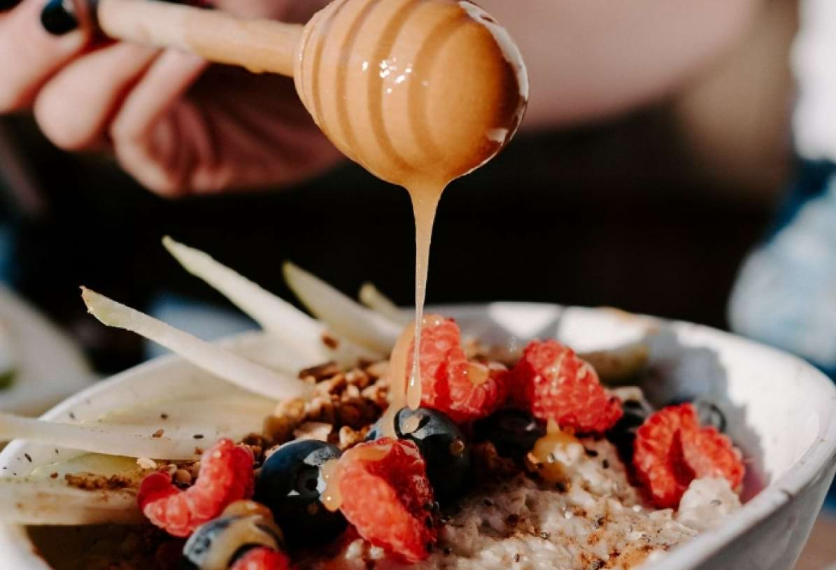 Exploring the Caloric Content of Honey: A Detailed Guide