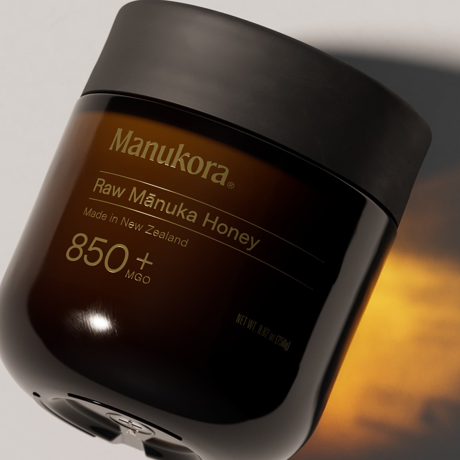 How Manuka Honey Fits Into a Low-Caffeine or Caffeine-Reset Month