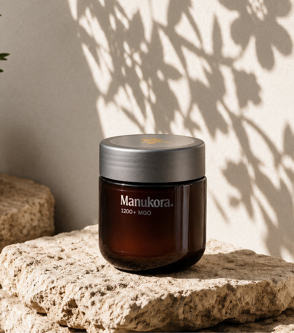 The key compounds that make Mānuka honey a superfood